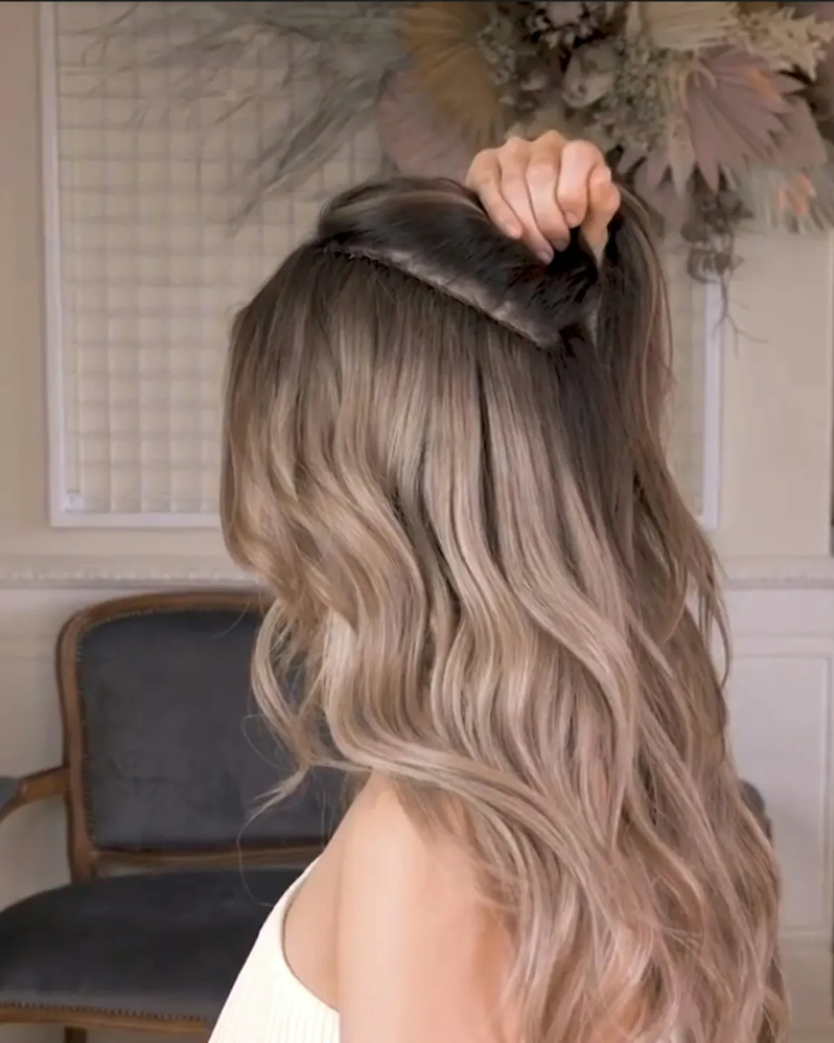 Long lived-in blonde in loose waves, finished